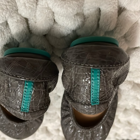 Slate Grey Croc Tieks - Picture 4 of 7